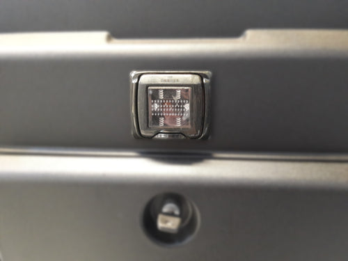 1AC5847 - COPERCHIO PRESA ELETTRICA MASTER 43702 - SA3